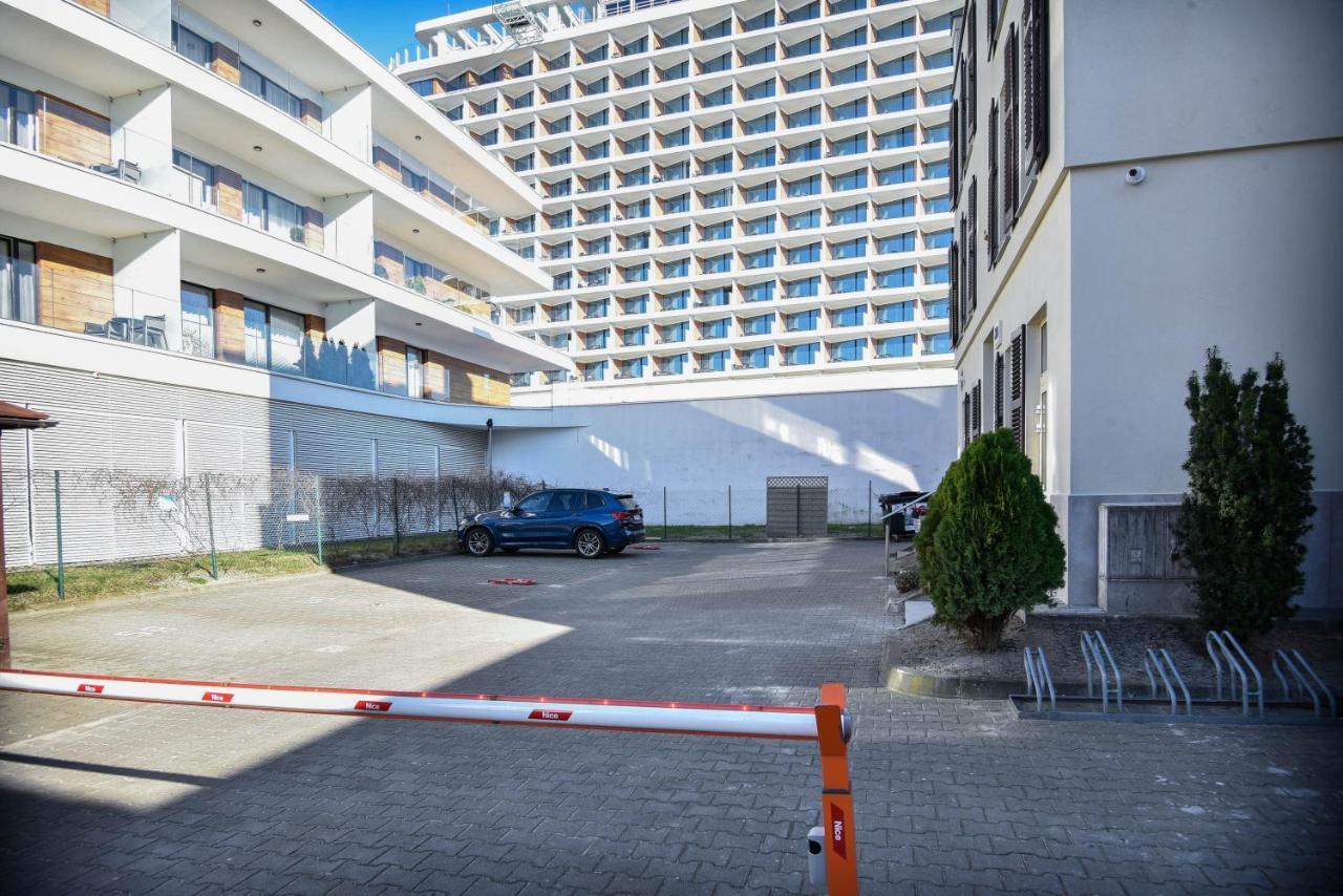 Apartamenty Promenada Z Tarasem I Parkingiem - Apartamenty Na Wyspie Swinemünde Exterior foto
