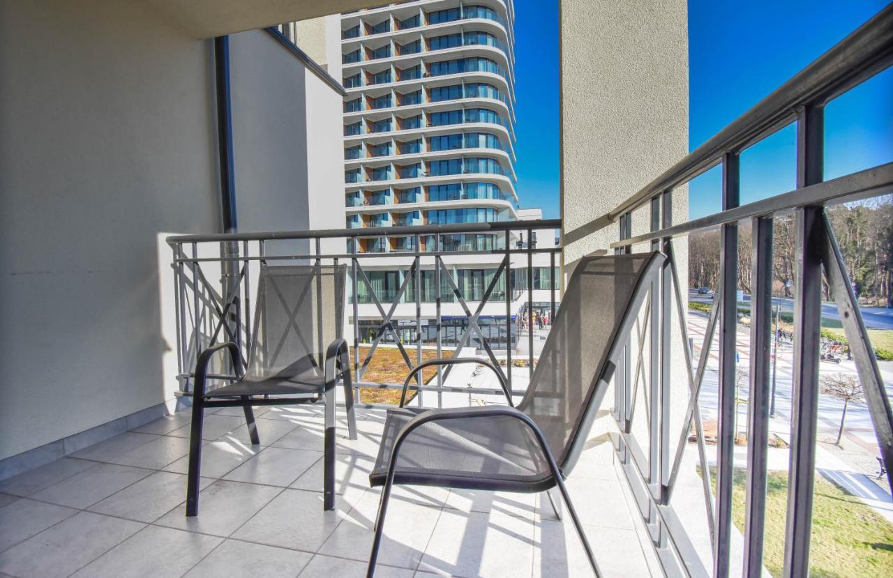 Apartamenty Promenada Z Tarasem I Parkingiem - Apartamenty Na Wyspie Swinemünde Exterior foto