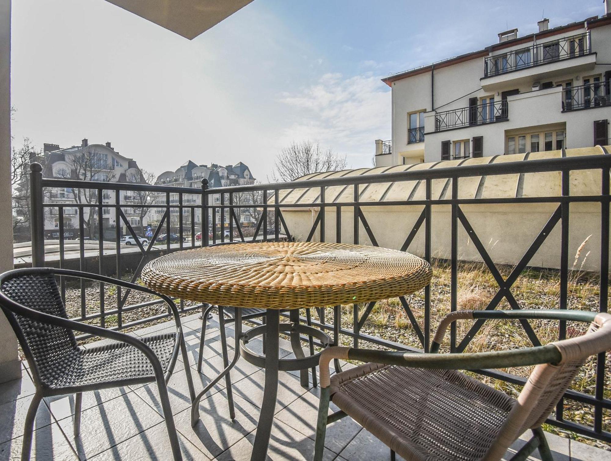Apartamenty Promenada Z Tarasem I Parkingiem - Apartamenty Na Wyspie Swinemünde Exterior foto